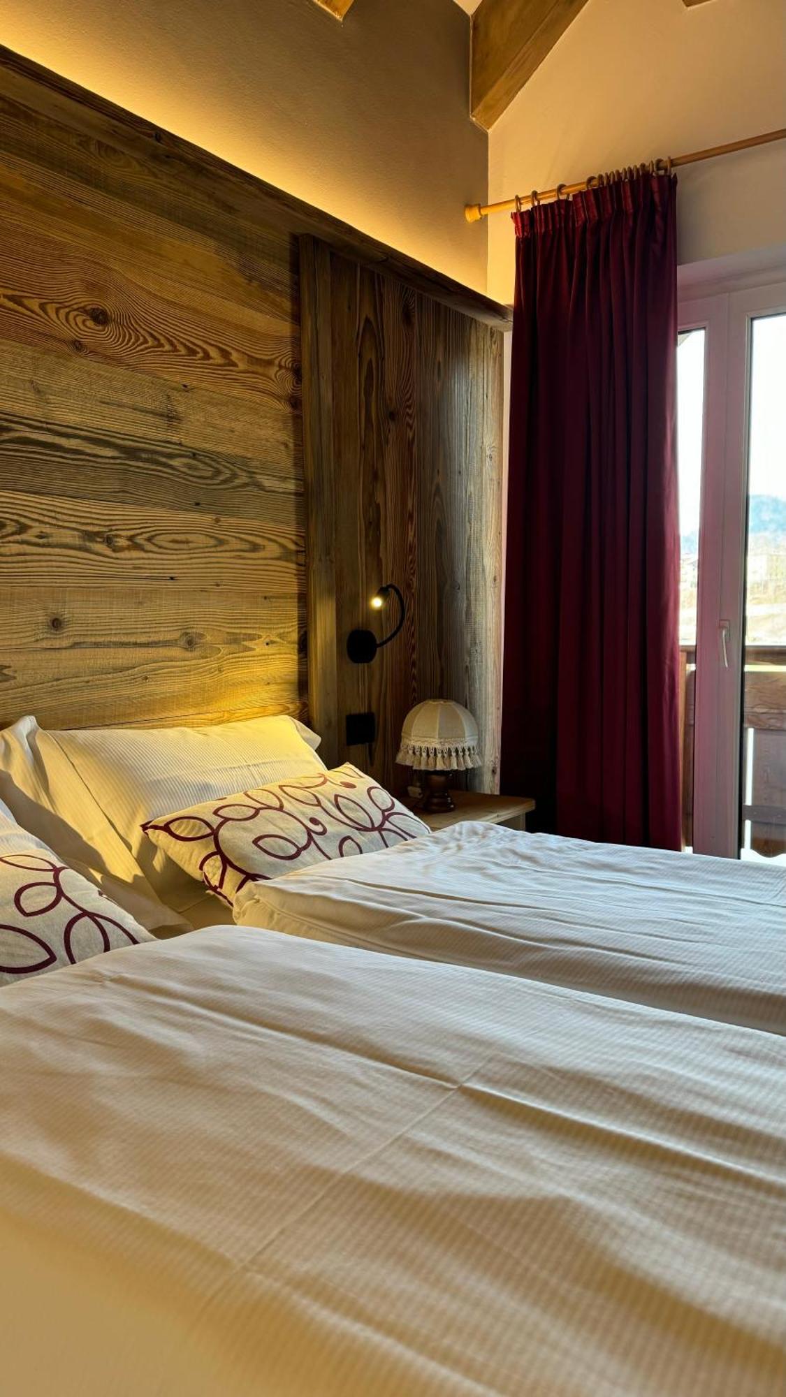 Hotel Al Lago Lavarone Eksteriør billede